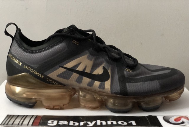 black gold vapormax