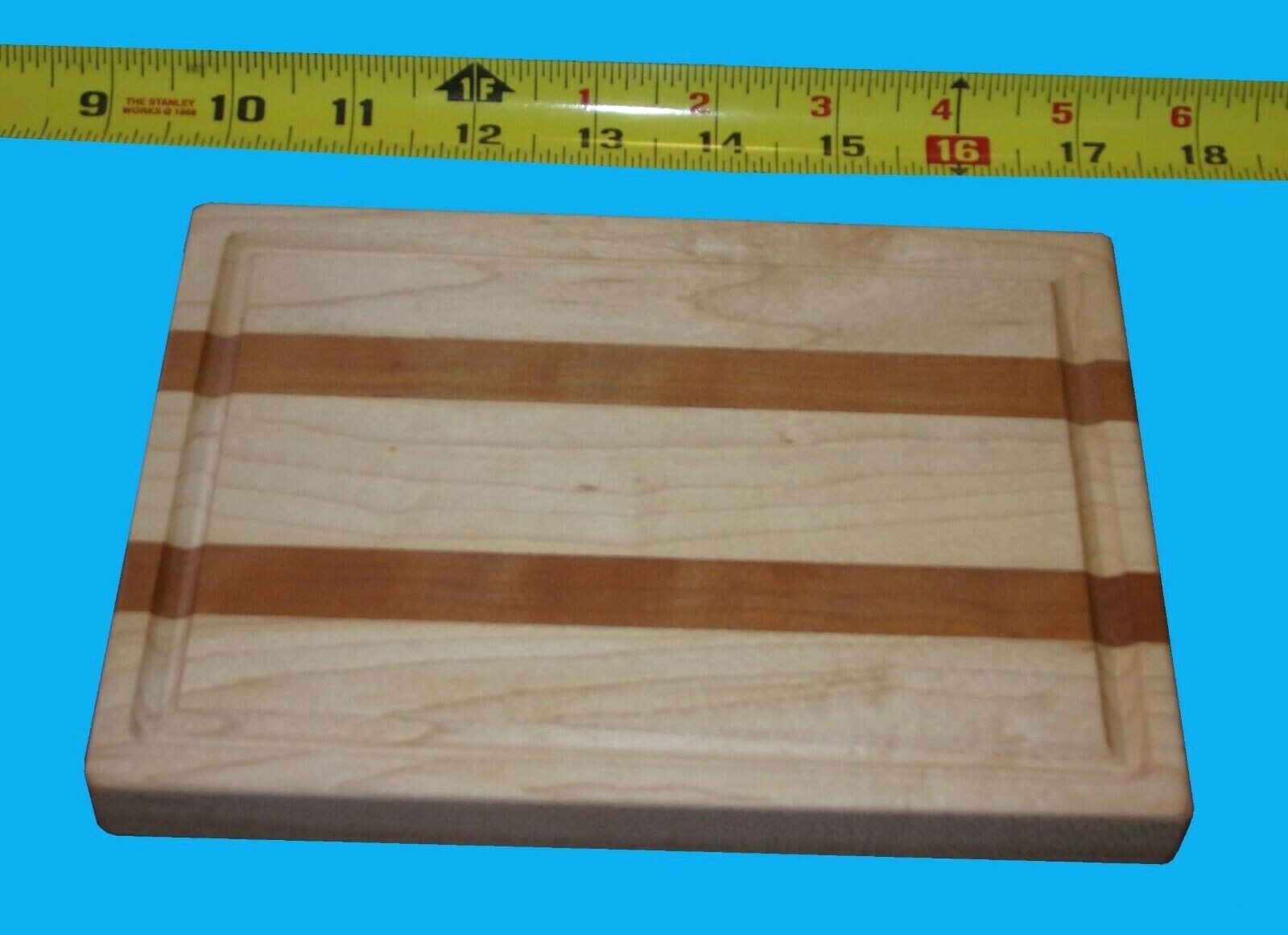 cutting board, small, wooden USA, 5 x 7