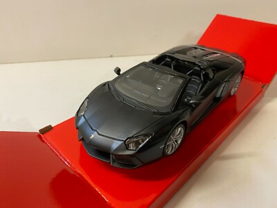 Lamborghini Aventador LP 700-4 Roadster, schwarz, Maisto Modell Modellauto 1:24 