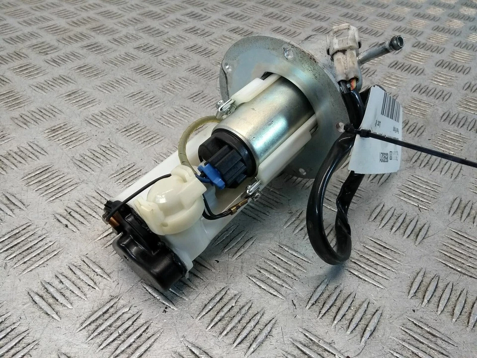 Kawasaki Z750 2007 bomba de combustible Foto 2 de 4