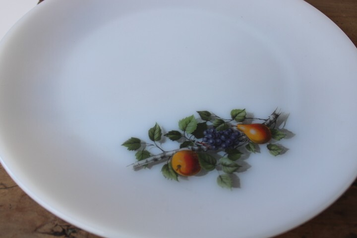 Vintage Plat A Beurre Arcopal Pommes ,poires ,raisins 18 Cm