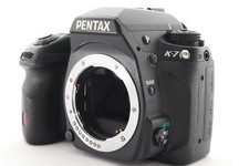 Pentax K-7 14.6MP Digital SLR Camera Black Body Set