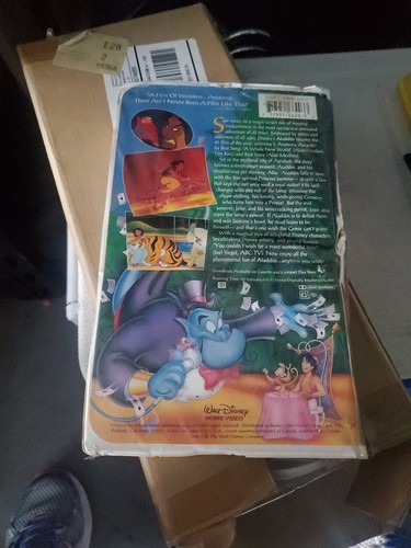 Vintage Rare Aladdin (VHS,1993) Black Diamond #1662 Walt Disney Classic - Picture 5 of 7