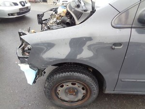 Kotflügel links - LI7F Uranograu VW Fox 1.2 5 Z