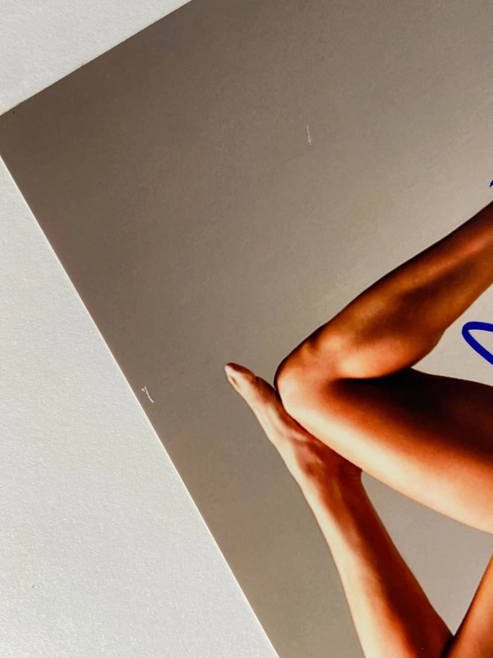 DIANA TAURASI SIGNED 8X10 PHOTO WNBA PHOENIX MERCURY UCONN HUSKIES USA TEAM JSA - Image 2 of 2