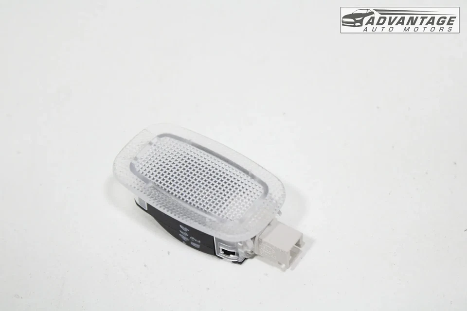 MERCEDES ML350 W166 2012-15 LUZ CORTESÍA INTERIOR DELANTERO DERECHO O IZQUIERDO OEM Foto 2 de 4