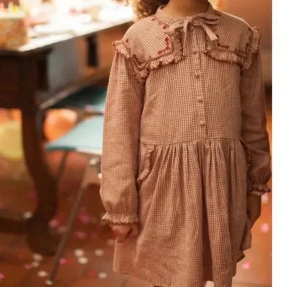 VESTIDO LOUIS LOUISE BERANGERE SARGA CUADROS CEPILLADOS MALVA BORDADO NIÑAS 10 Foto 2 de 4