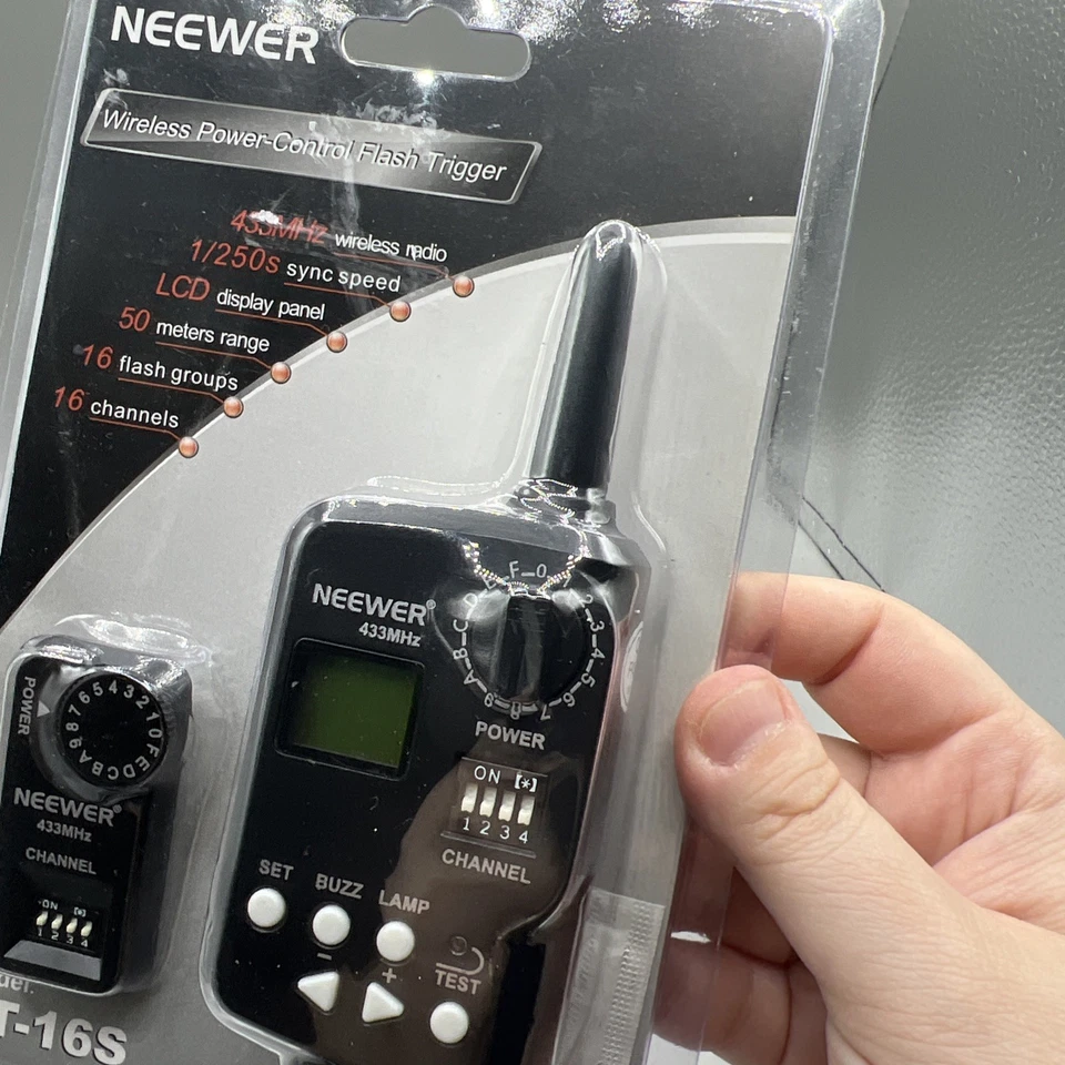 Neewer FT-16S Remote Flash Trigger 433MHZ Wireless NIP Brand New Sealed M14 - Image 3 of 4