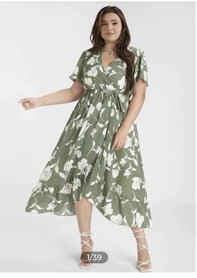 NWT NEW Bloomchic Dress Beautiful size 14 