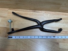 Cast Iron Ball and Ring Bunion Shoe Stretcher Spot Stretching Device