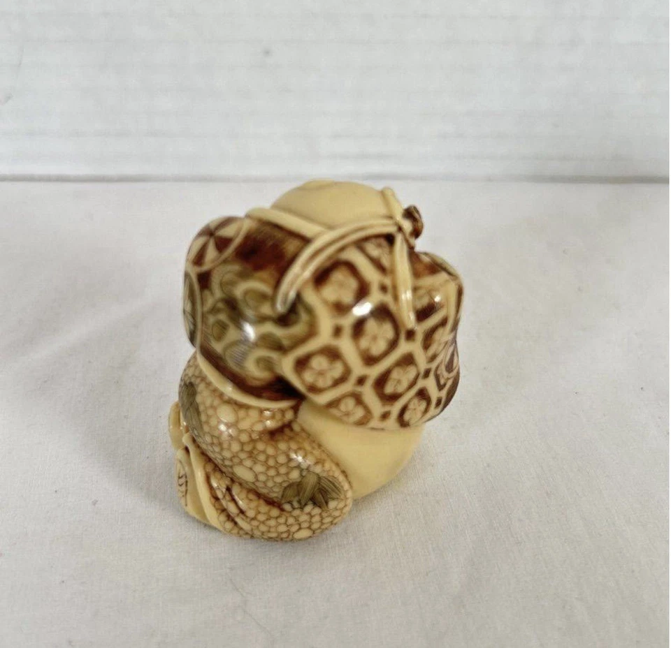 Винтажная японская фигурка нэцкэ — старшего исполнителя, подписанная M.H.P. - Изображение 3 из 4