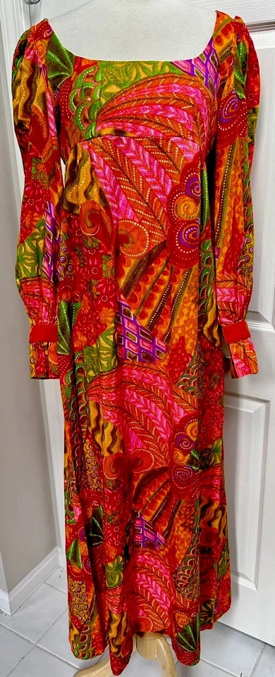 Maxi Vestido Hawaiano Vintage Años 60 70 Tela de Corteza Terciopelo Puños con Bandas Garra Cremallera Foto 2 de 4