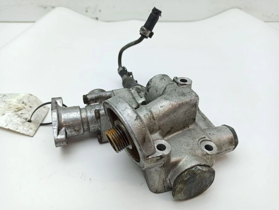 Jaguar XJS 1985 Petrol 5.3 V12 oil filter mounting bracket C6789PA LIS4636 - Image 4 of 4