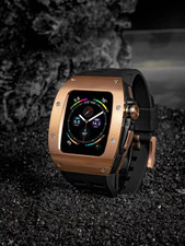 Luxury Silicone Band + Protective Case (45mm) for Apple Watch Series 7/8