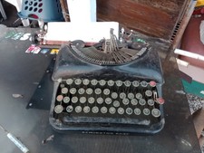 Vintage Typewriter thumbnail