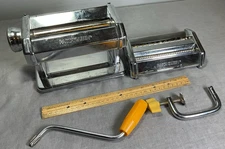 Deluxe Atlas Pasta Queen Machine Marcato for Himark Made in Italy  clean