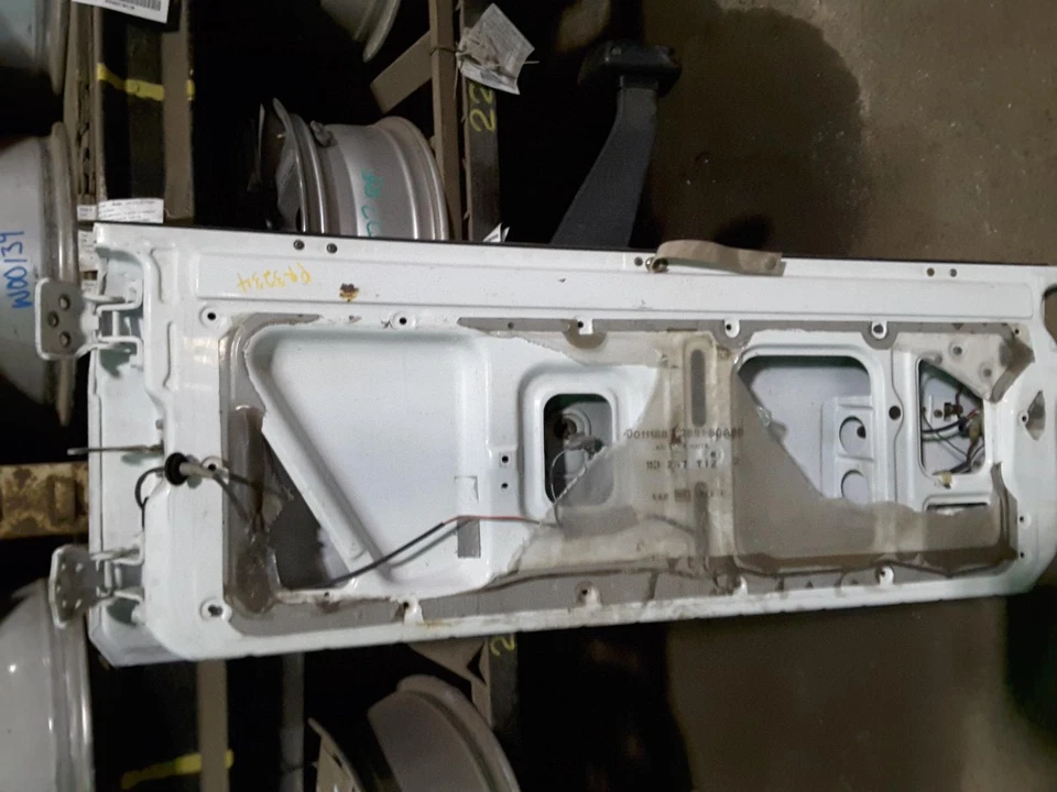 Used Rear Cargo Door Door Assembly Back fits: 1994 Geo Tracker removable top Rea - Image 4 of 4