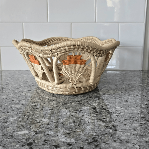 Hand Woven Dyed Guatemalan Pine Needle Basket with Scalloped Edges Oval - Picture 2 of 9