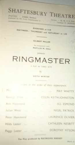 LAURENCE OLIVIER in RINGMASTER - SHAFTESBURY THEATRE, 1935. - 第 4/7 張圖片