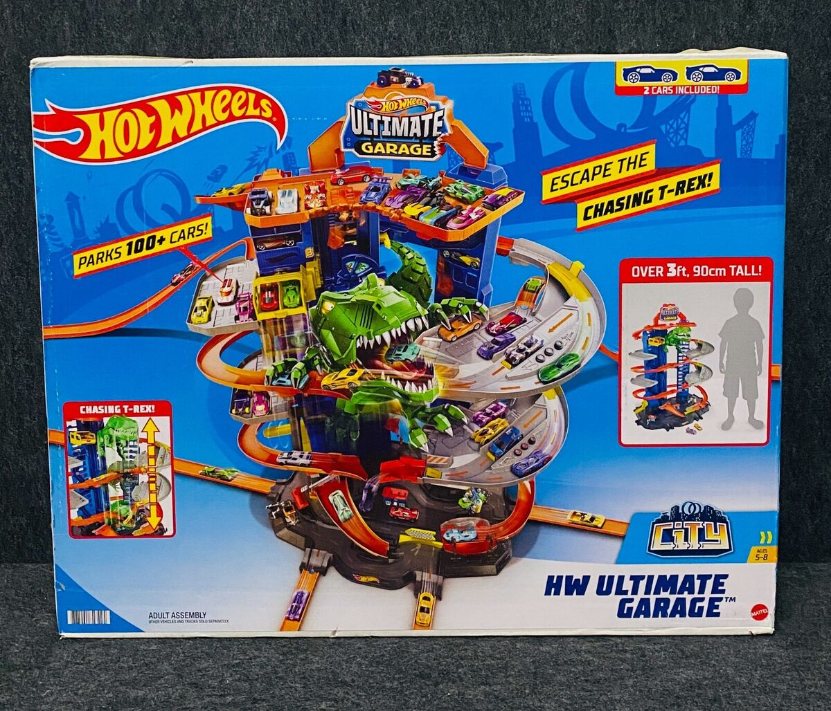 Hot Wheels HW Ultimate Garage Playset with 2 Toy Cars, Stores 100+