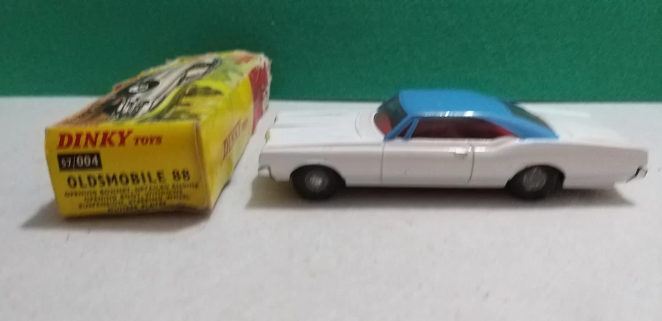 Dinky toys (no Mebetoys, Solido, Corgi) Hong Kong - Immagine 2 di 4