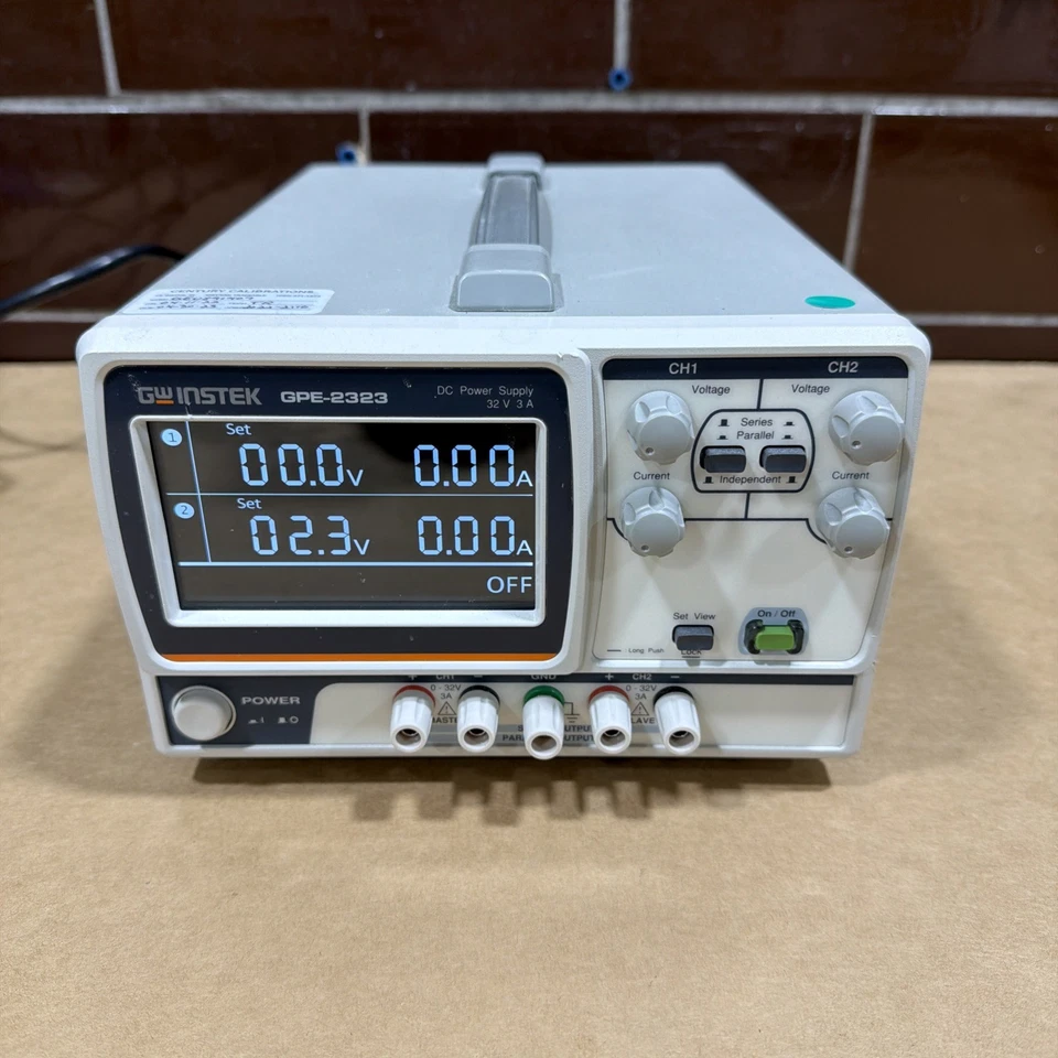 Módulo de fuente de alimentación de CC de 2 canales GW INSTEK GPE-2323 32V 3A || GARANTÍA Foto 2 de 4