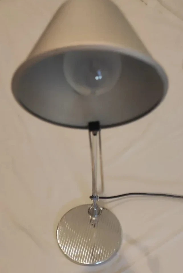 Artemide Tolomeo Micro Lampada da Tavolo -  (A011800) In Vendita Dal 1/1/2026 - Immagine 4 di 4