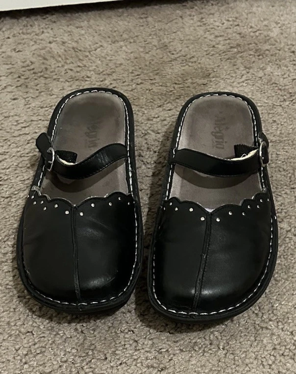 Alegria Deslizable Cuero Negro con Correa Mujer Talla: 8.5 Buen Estado Usado Foto 2 de 4