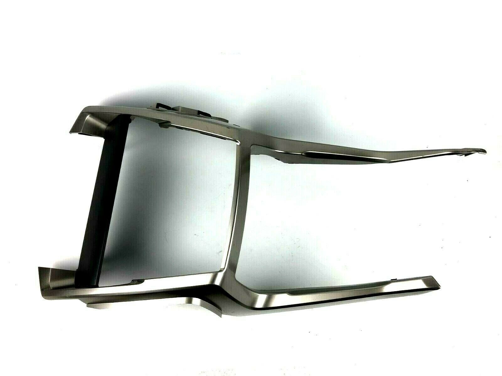 Foto 1 di 10