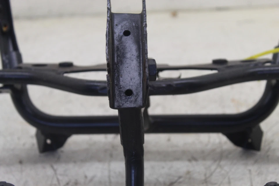 2001 SUZUKI BANDIT 1200 OEM CARENAGEM SUPERIOR ESPELHO MEDIDORES SUPORTE DE PERMANÊNCIA C57D - Imagem 3 de 4