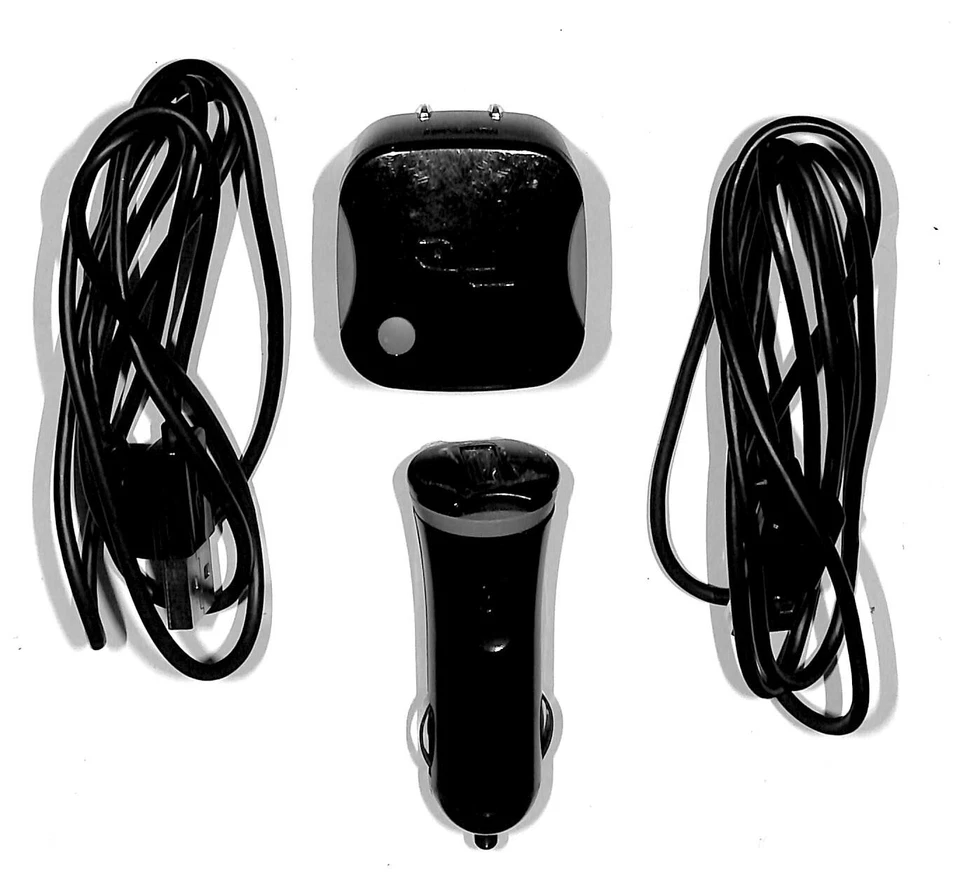Rocketfish Micro-USB 4 piece set Wall / Car Charging Kit - Image 2 of 3
