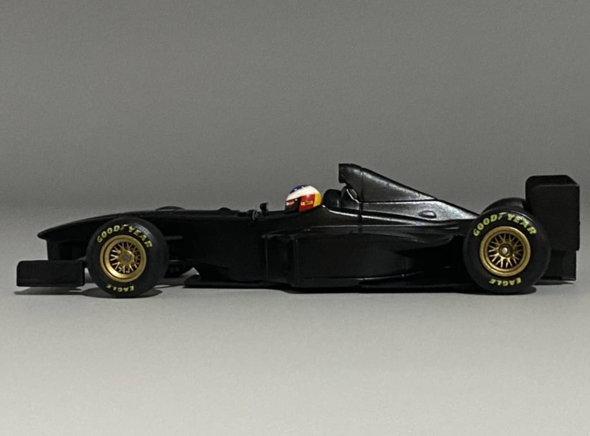 Ferrari F300 1/43 スケールモデルキット Minichamps 1/43 Ferrari F1 F300 Test Car Fiorano 1998