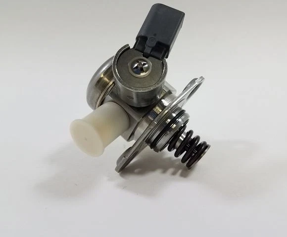 Bomba de combustible de alta presión original BMW 13517595339 E70 E71 F01 F02 Foto 2 de 4