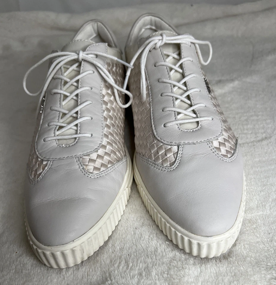 Tenis con cordones Geox Respira para mujer talla 10 de cuero blanco y beige y tejido Foto 3 de 4