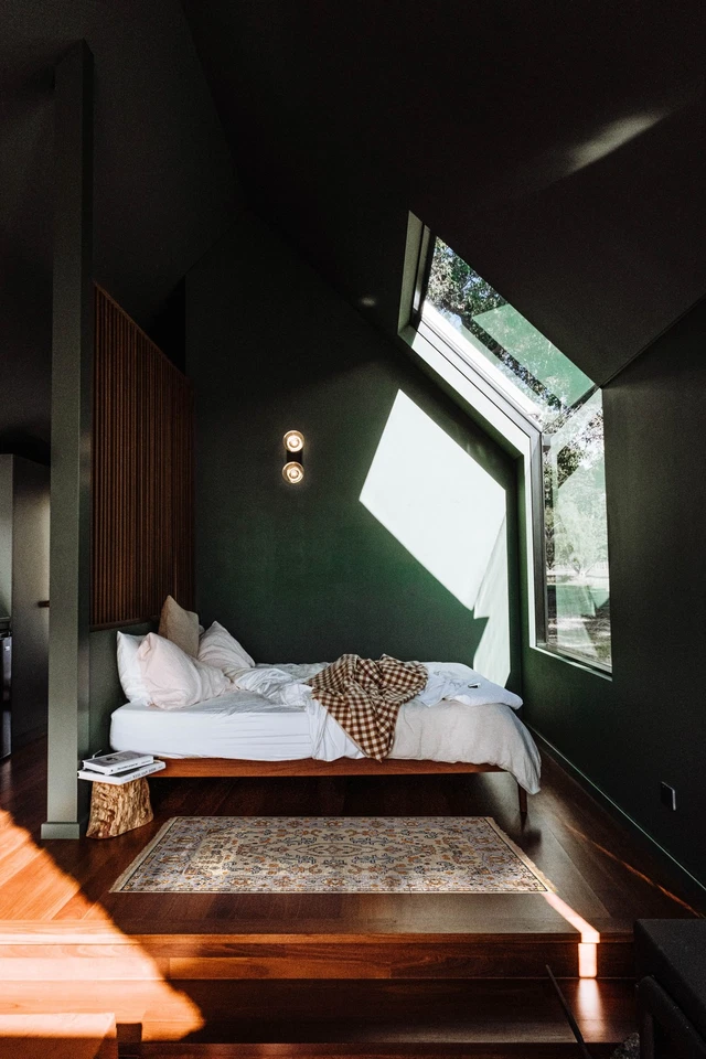 Traditional Vintage Hand-Knotted Area Rug 3'1" x 5'0" Oriental Wool Carpet - Image 2 of 4