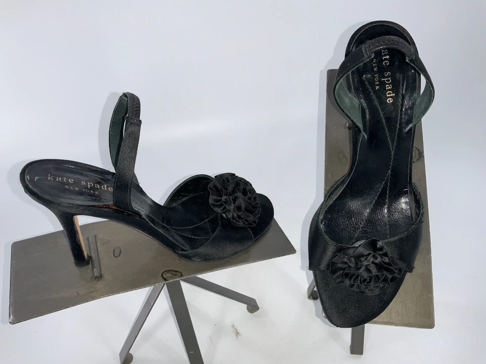 "Zapatos Kate Spade Tacones Talla 6 M Cuero Negro Puntera Floral Italia 3.5"" YGI D2S-94" Foto 2 de 4