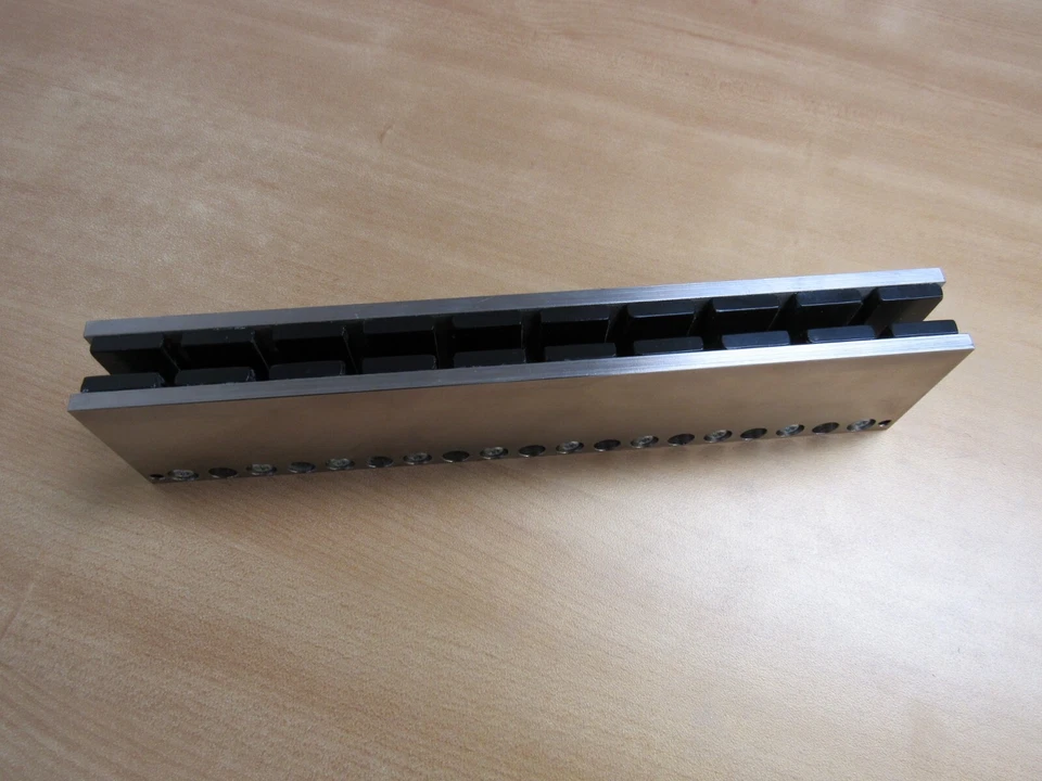 Bosch Rexroth MCS040-3S-0300-NNNN "U" Channel Linear Magnet Track 300mm - Image 3 of 4