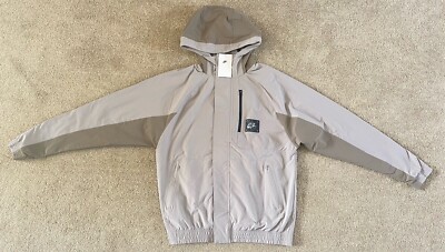 Nike Air Max Sportswear Jacket Woven Size Small Coat Windrunner