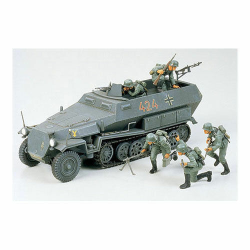 TAMIYA 35020 Hanomag Sd.Kfz. 251:1 1:35 Military Model Kit.. - Picture 2 of 3