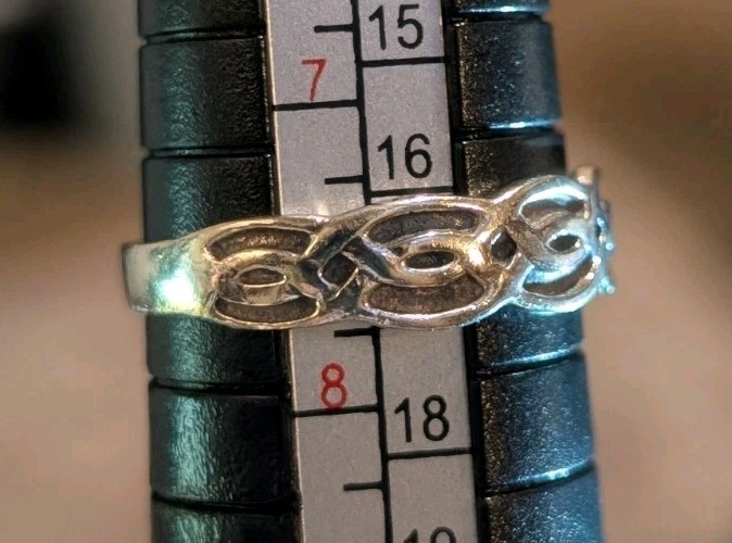 Sterling Silver Celtic Interlace Eternity Knot Band Size 7.75 Y2K 90s style 