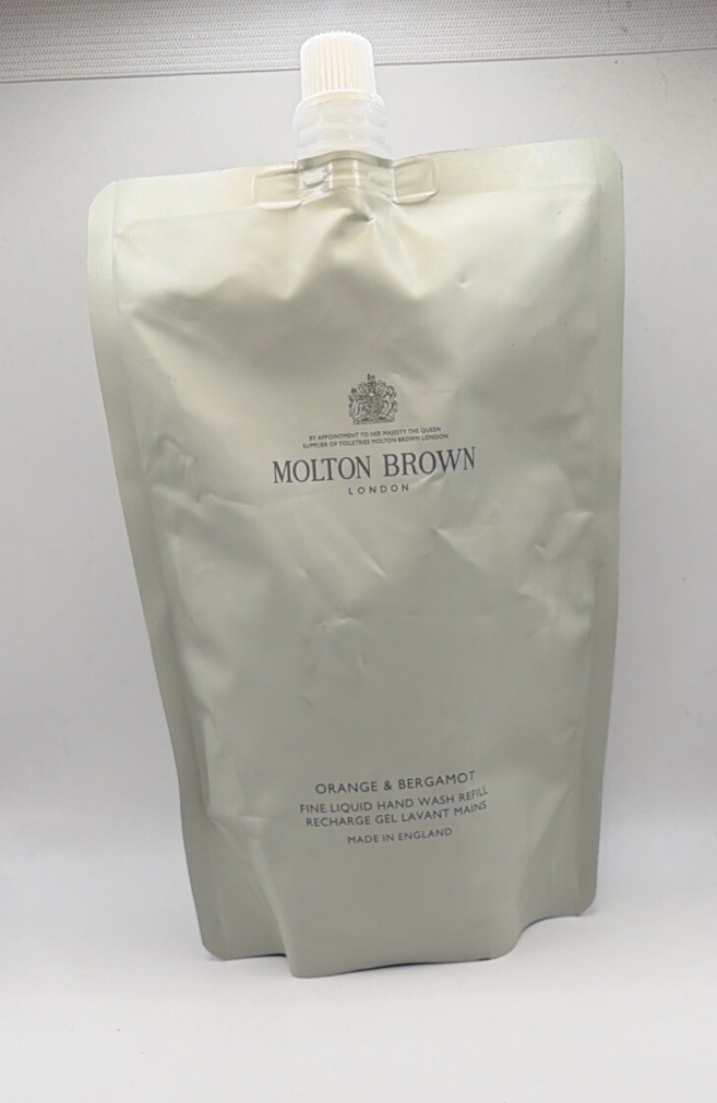 Molton Brown Orange and Bergamot Fine Liquid Hand Wash Refill 400ml - Image 2