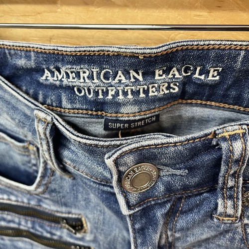 Pantalones cortos de tiro alto American Eagle Outfitters súper elásticos talla 2 desgastados - Imagen 3 de 10