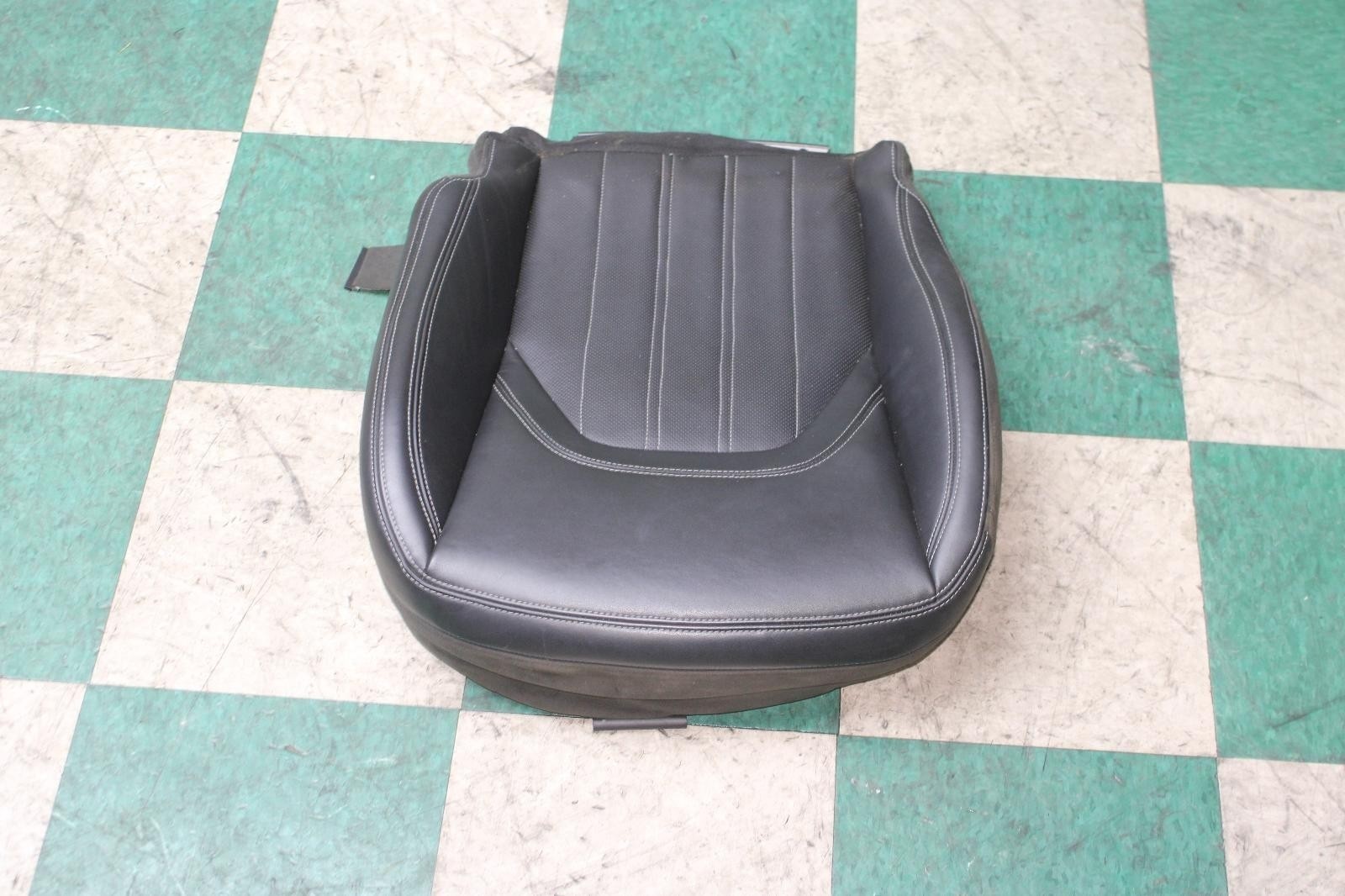 14-17 Quattroporte Nero Black Leather Front Right RH RF Seat Lower Cushion Pad