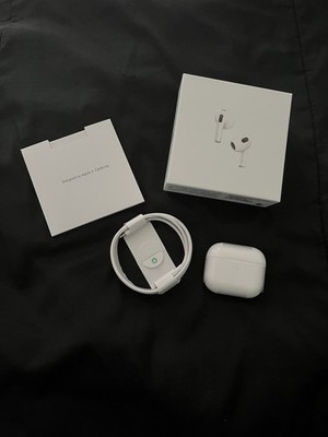 Apple AirPods 3rd Generation with MagSafe Wireless Charging Case