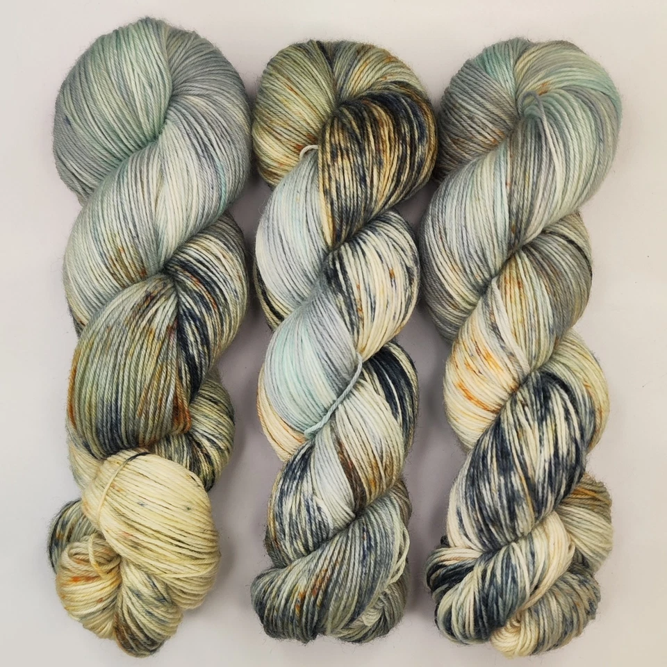 Handgefärbte Sockenwolle 100g Wolle WEICH Strickgarn 75/25 Unikat Blau Rost Grün - Bild 2 von 4