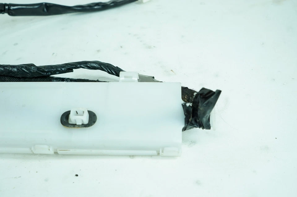 16-19 日产 Titan XD 原始设备制造商车身地板线束织机 5116 — 第 3/4 张图片