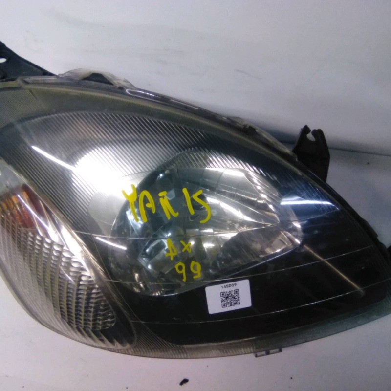 DX. PROIETTORE TOYOTA YARIS 1.4 D-4D JPP Ber. 1999-2005 145d09 8111052141