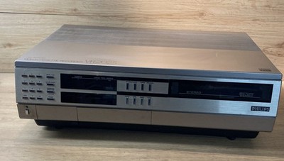 Philips Video 2000 Video-Cassette Recorder VR2025  (Vinetage VR 2025 V2000)