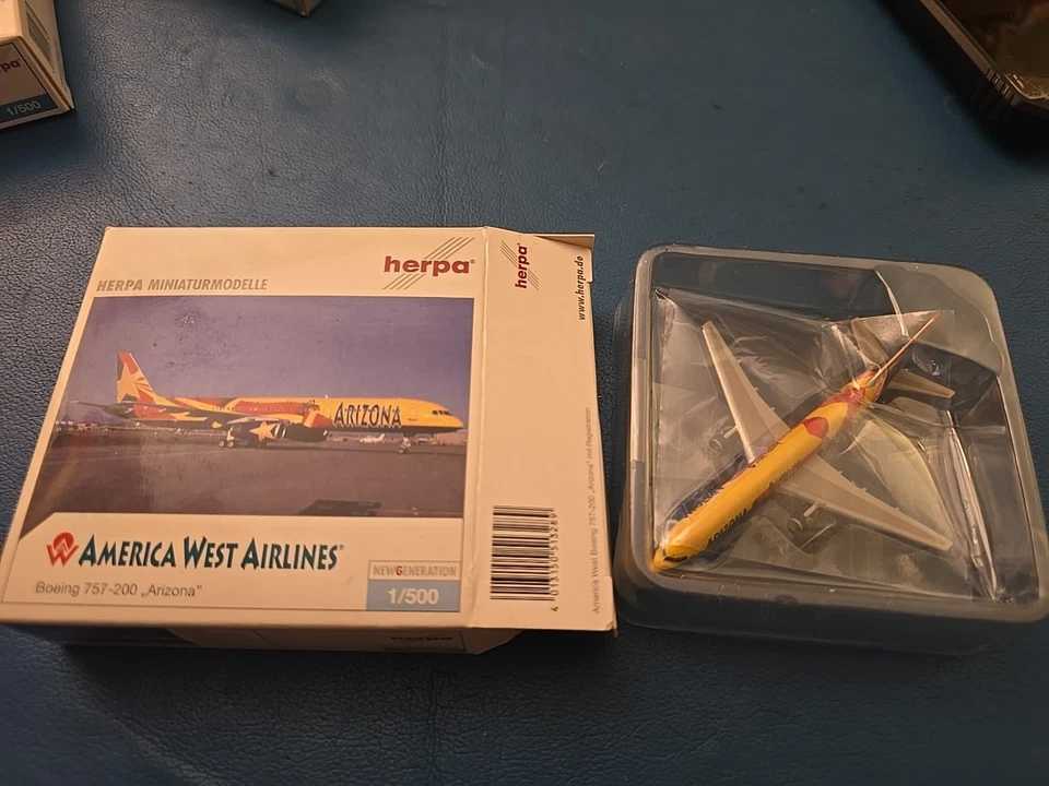 HERPA - 1/500 -America West Airlines - Boeing 757-200 Arizona - art. 513289 - Immagine 3 di 3