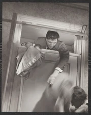 Pretty Baby ’50 DENNIS MORGAN BETSY DRAKE WINDOW ABOVE DOOR